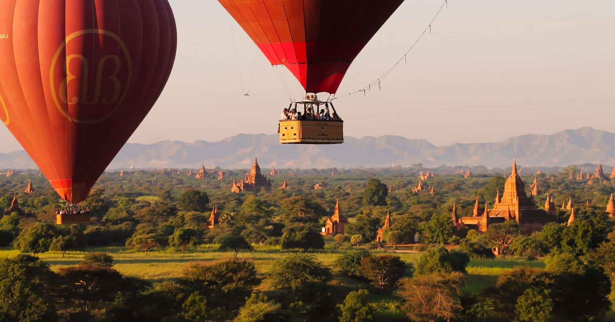 Balloons over Bagan review