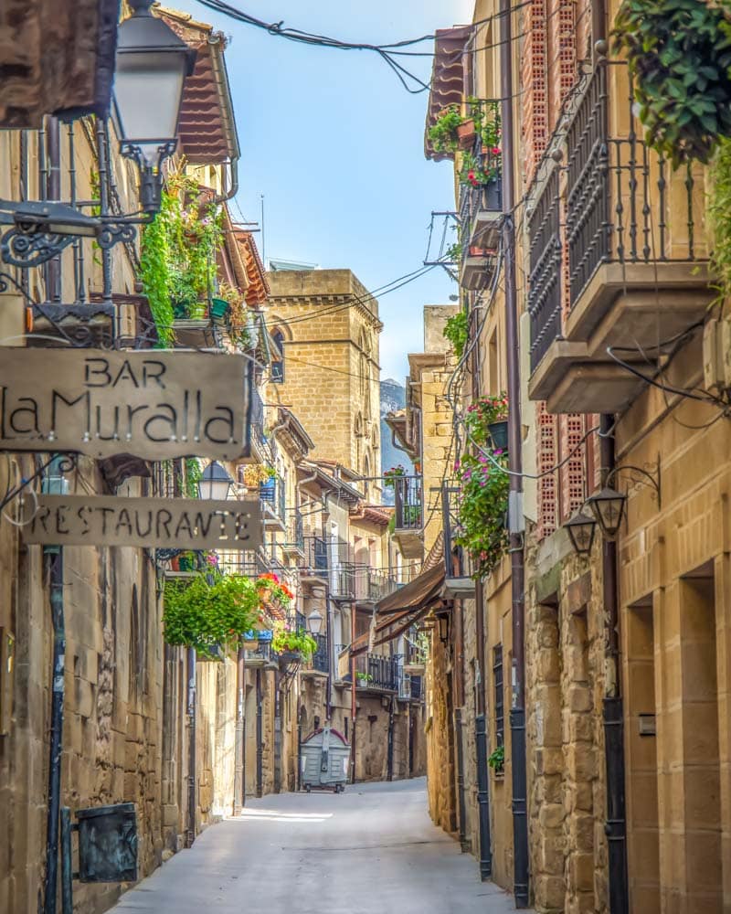 Narrow streets of stone in Laguardia