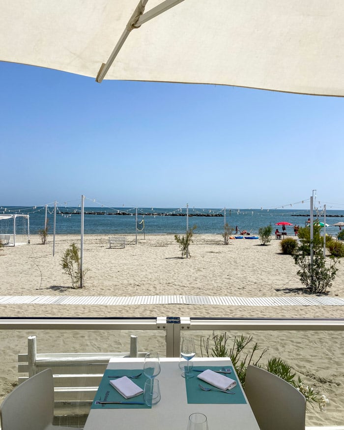 Lunch at Monnalisa Restaurant overlooking the beach