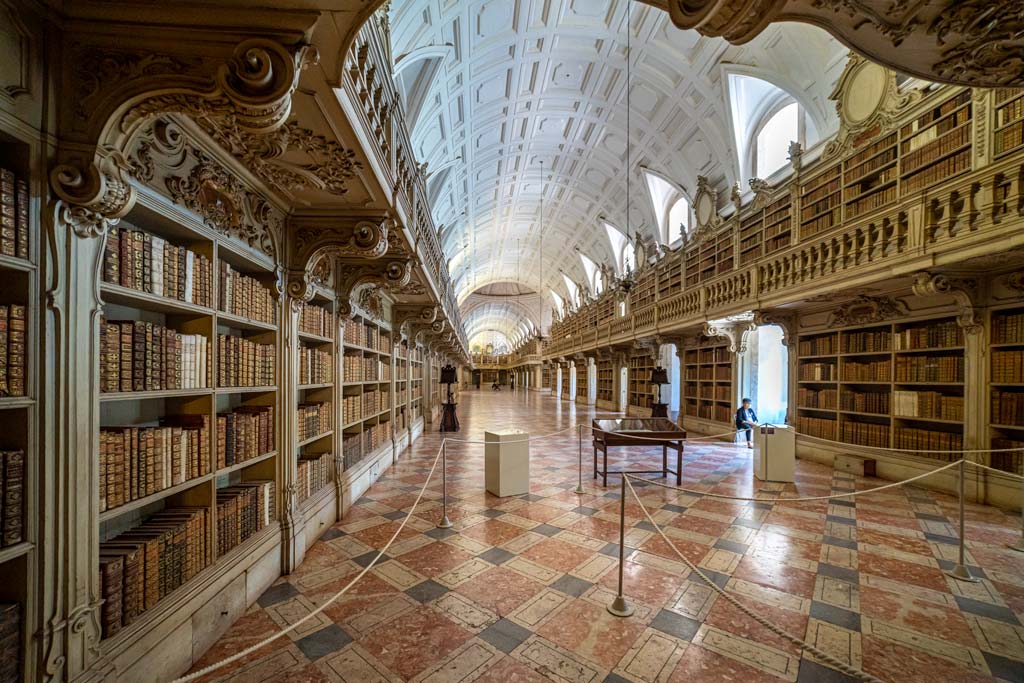 Mafra Palace Library