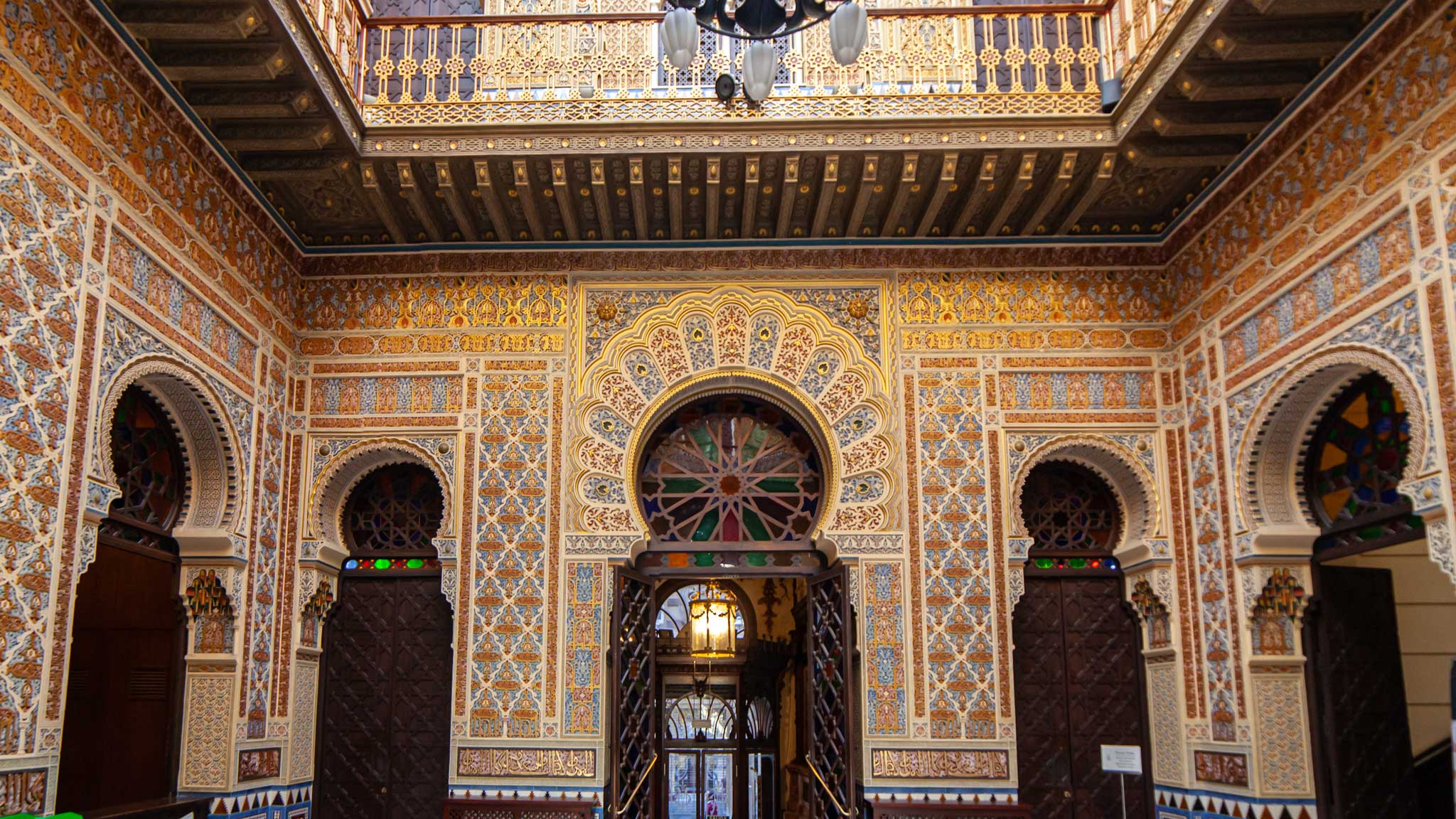 The amazing islamic tiling in the Real Casino of Murcia