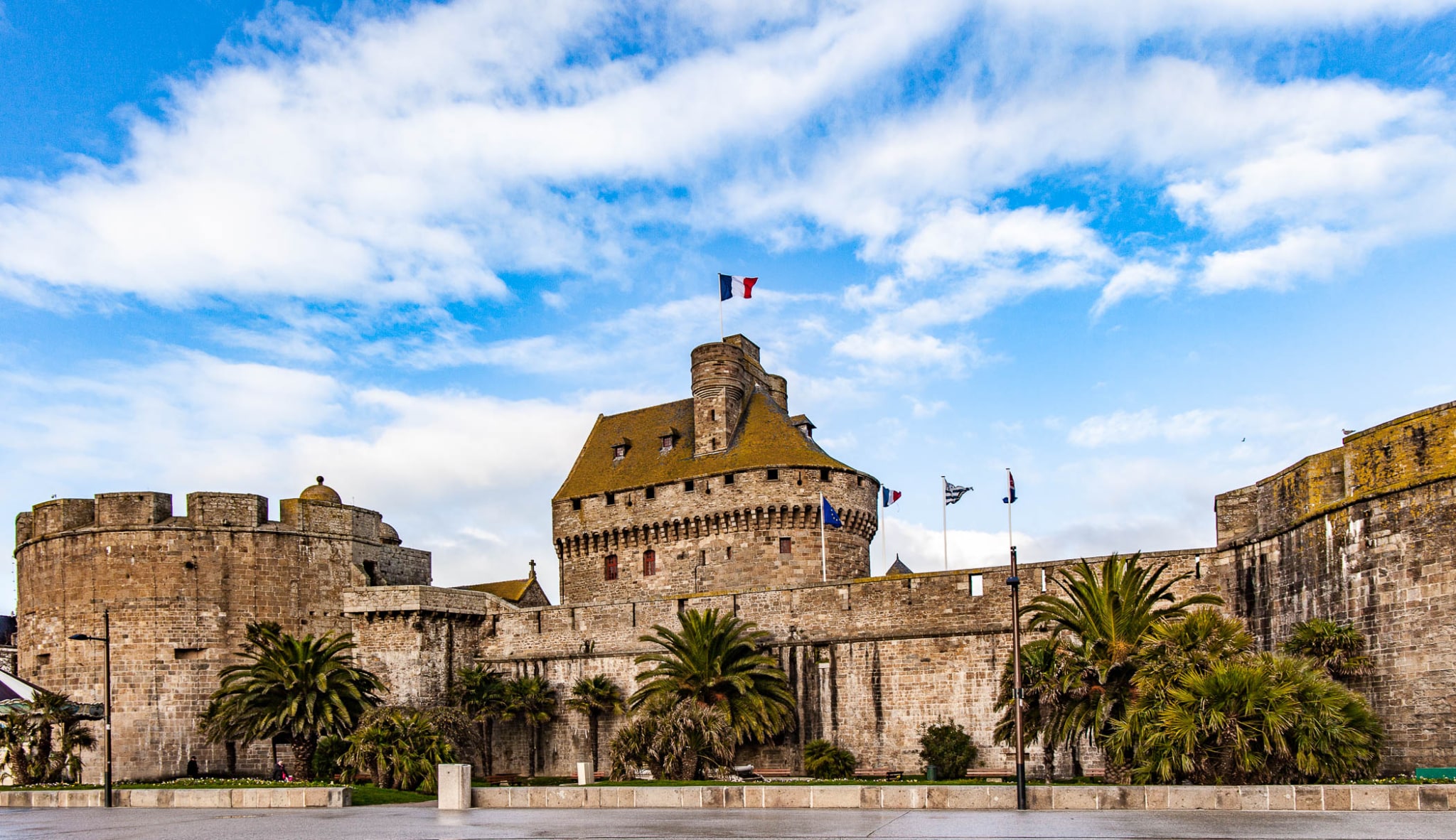 St Malo Walls