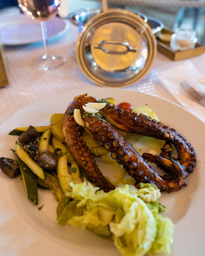 Polvo (octopus) in Santa Luzia