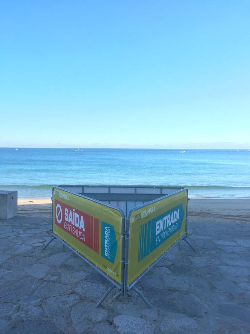 One way beach system in Sesimbra